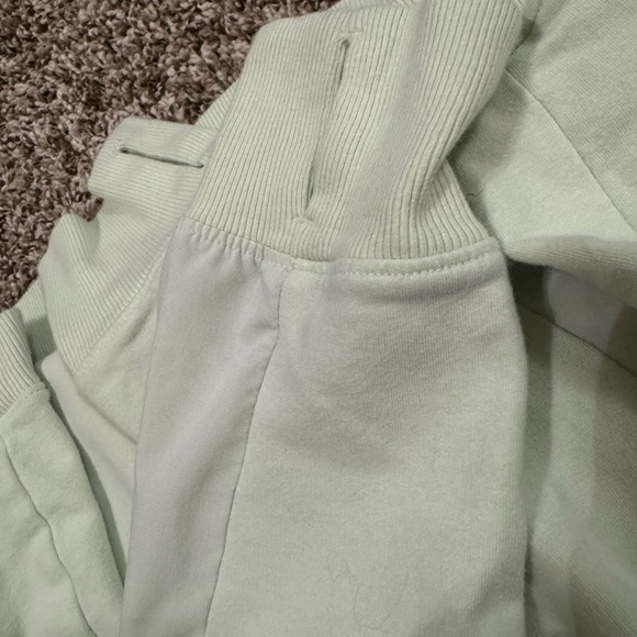 All in motion sweatshirt - Picture 3 of 4